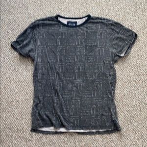 Roark size xl t shirt design